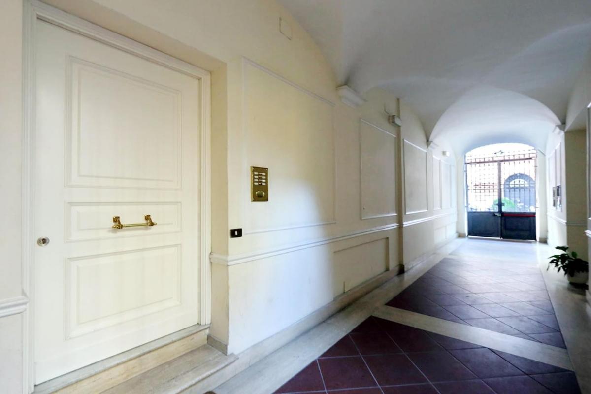 Style Apartment Julia 50 Mt From Colosseum Exteriör bild
