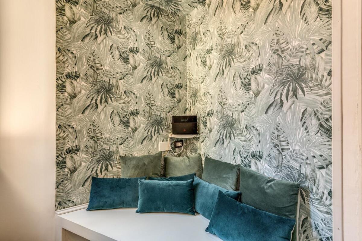 Style Apartment Julia 50 Mt From Colosseum Exteriör bild