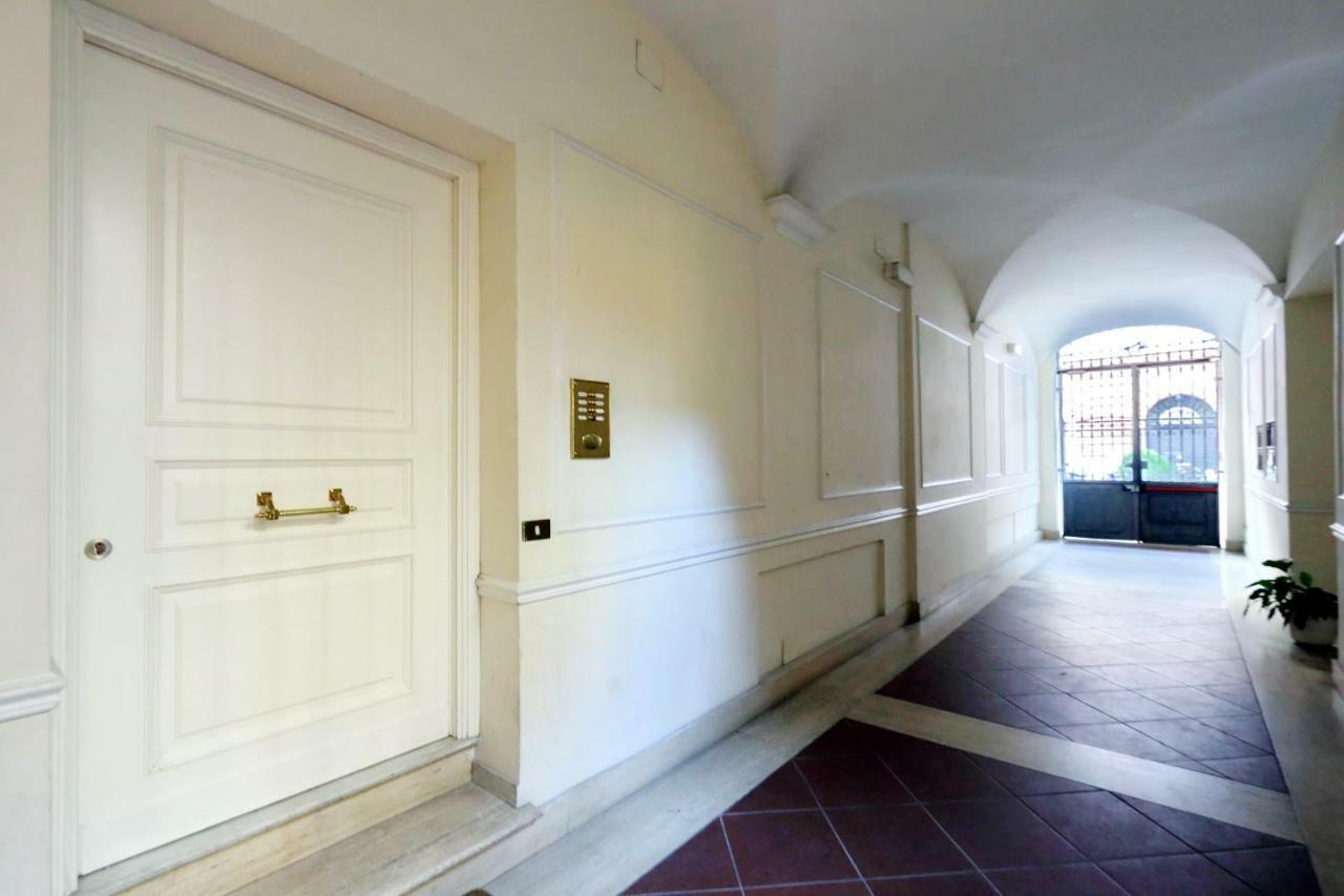 Style Apartment Julia 50 Mt From Colosseum Exteriör bild